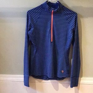 Mountain hardware athletic half zip